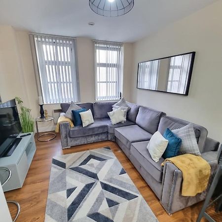 2 Bedroom - City Centre Location - Perfect For Family'S Bradford  Zewnętrze zdjęcie